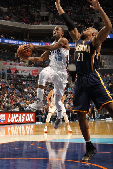 他一路过关 他一路过关